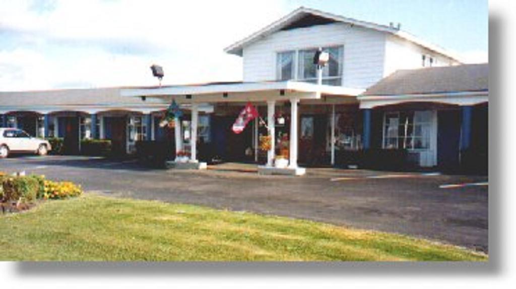 Four Seasons Motel Malone Rum bild