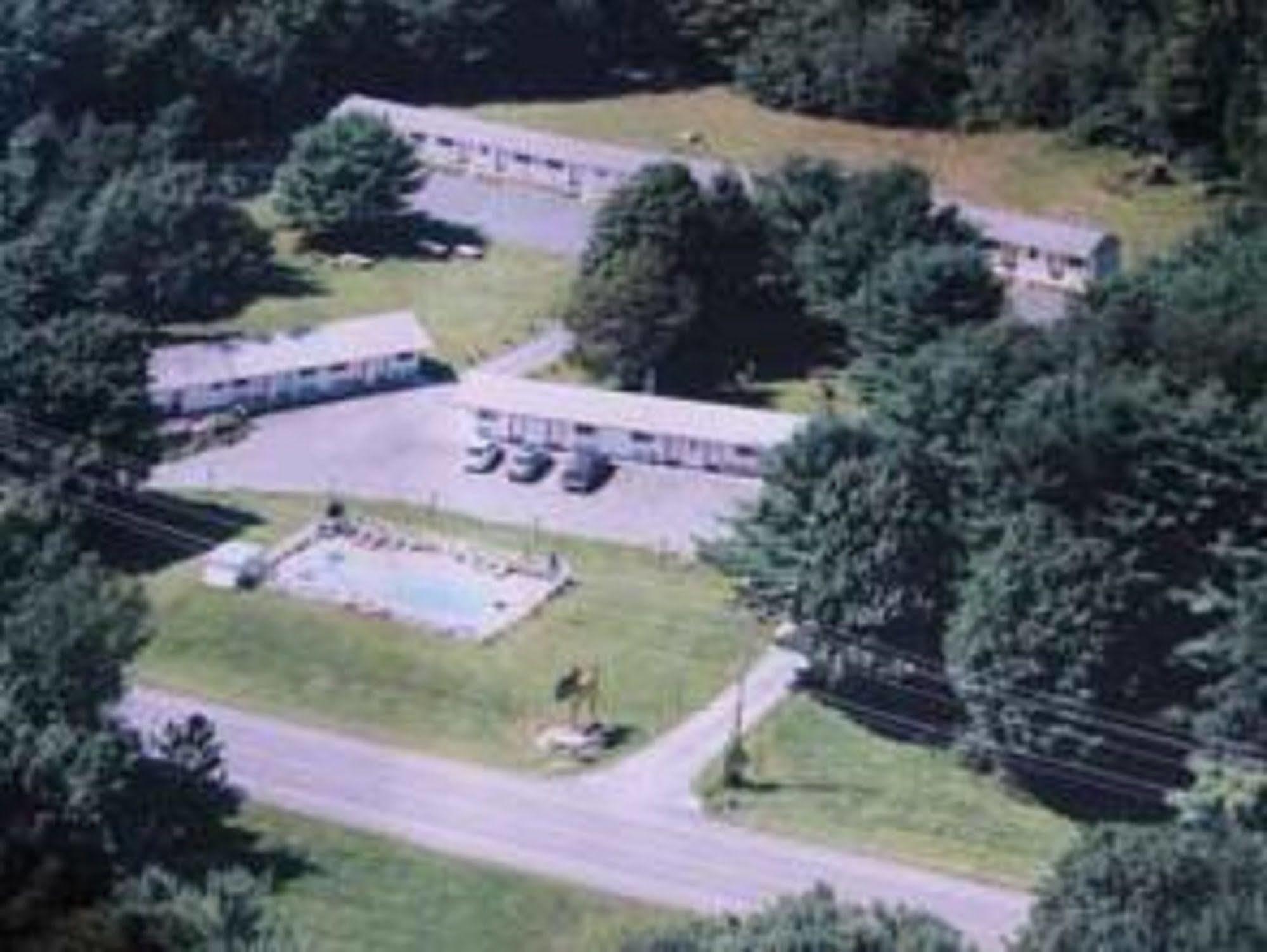 Four Seasons Motel Malone Exteriör bild