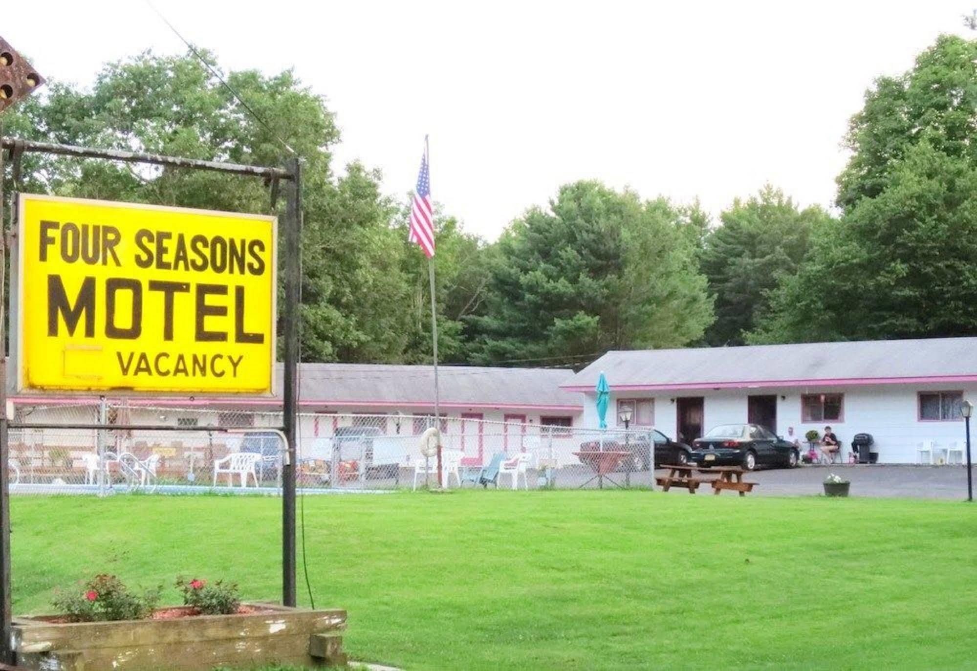 Four Seasons Motel Malone Exteriör bild